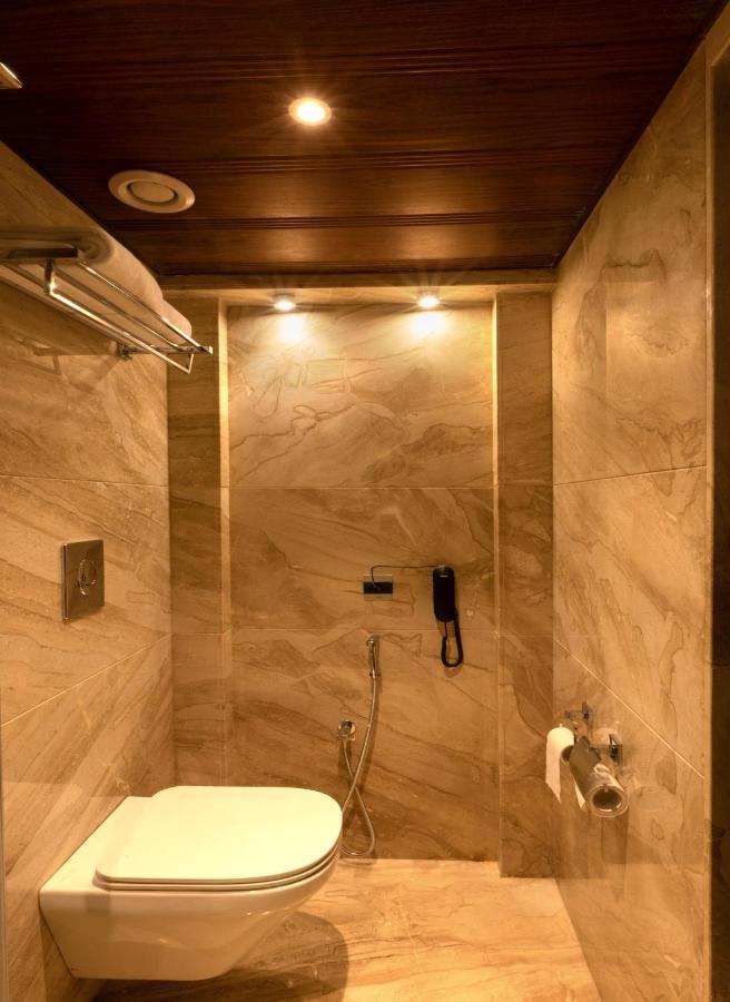 Hotel Mbc Citadel Нашик Екстериор снимка