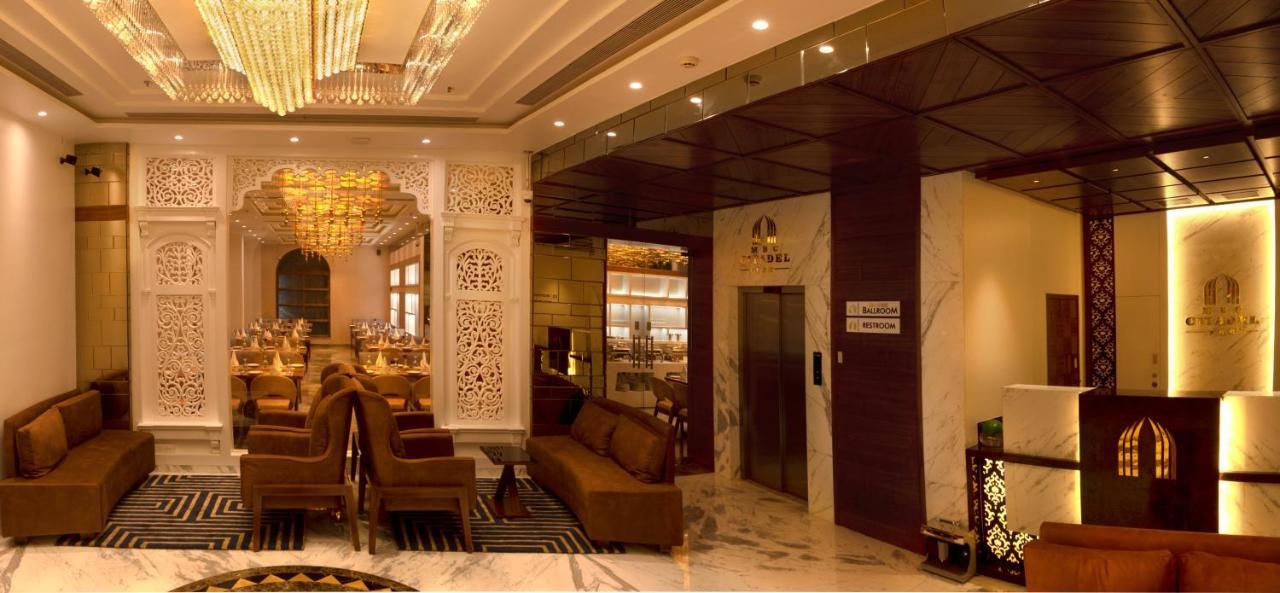 Hotel Mbc Citadel Нашик Екстериор снимка