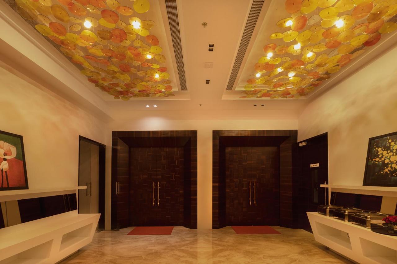 Hotel Mbc Citadel Нашик Екстериор снимка
