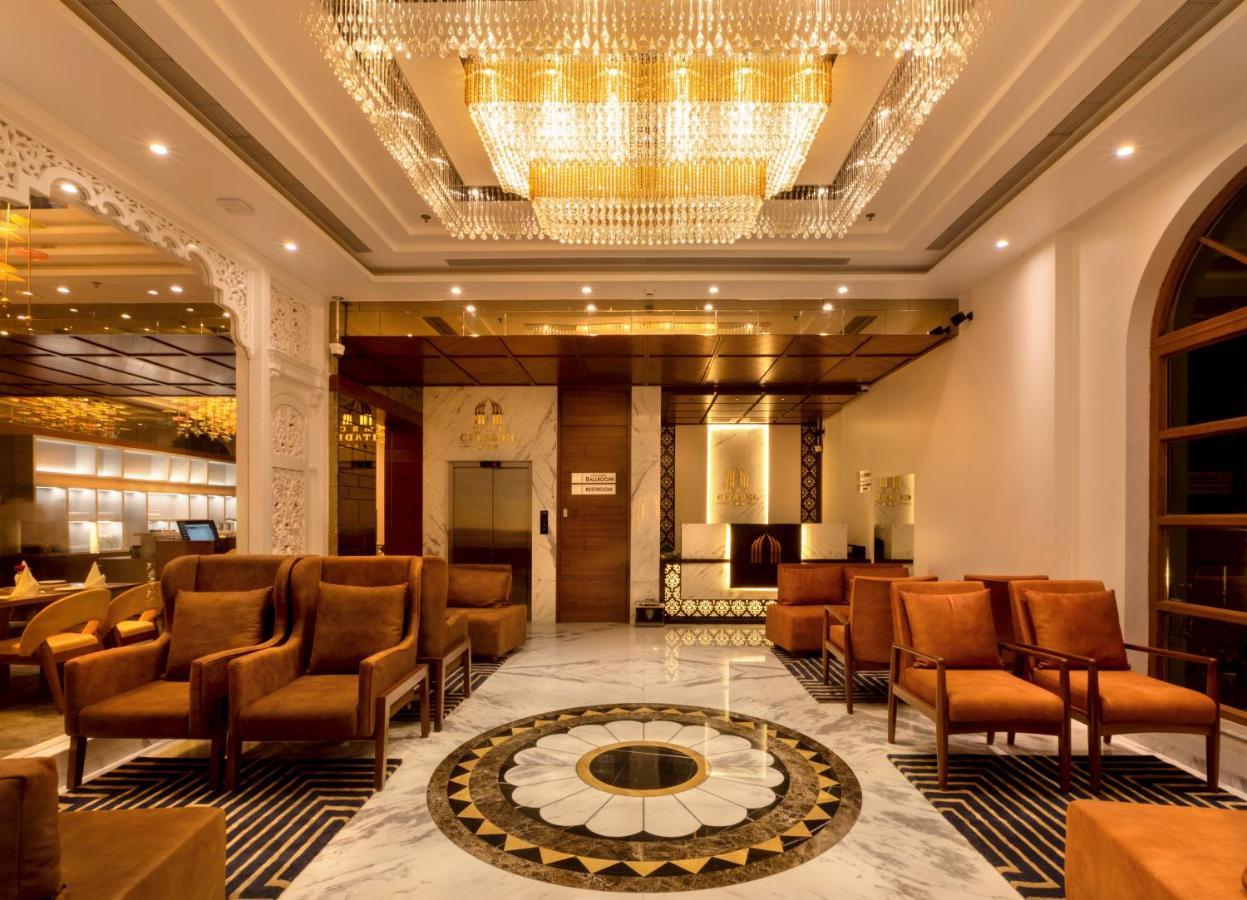 Hotel Mbc Citadel Нашик Екстериор снимка
